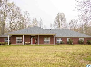 425 Nix Rd, Hazel Green, AL 35750
