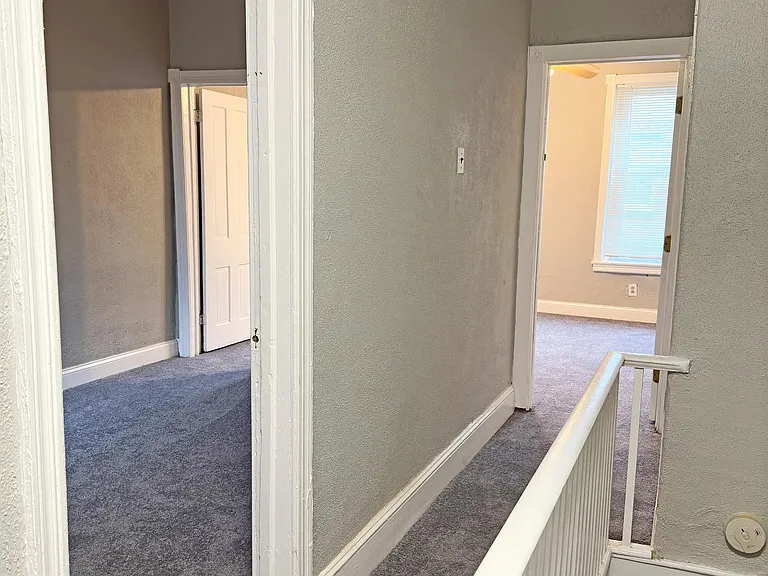 1528 S Hollywood St — Photo 17