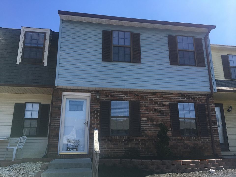 1st image of 168 Kitty Hawk Sq