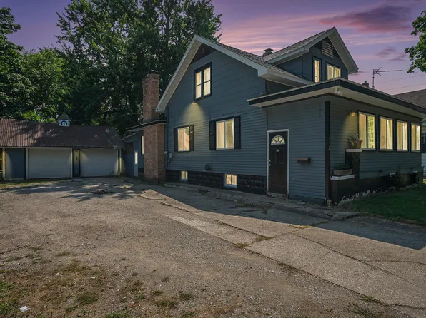332 S Hooker Ave, Three Rivers, MI 49093