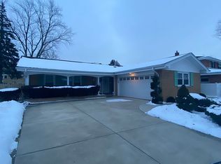 2141 Walnut St, Park Ridge, IL 60068