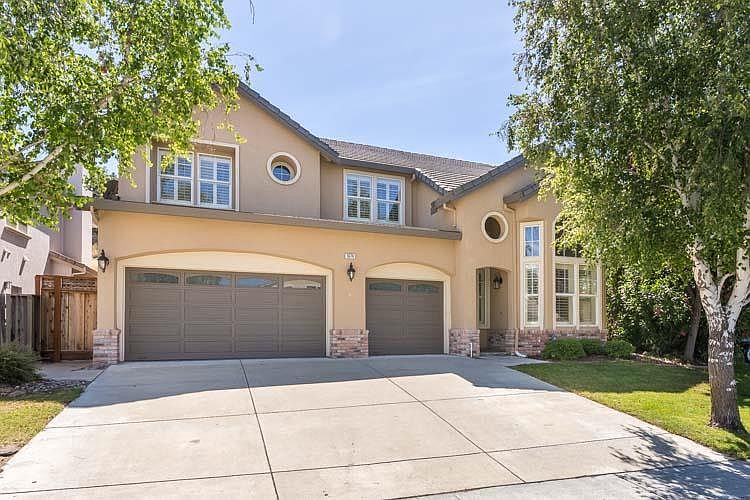 1st image of 1674 Valley Oaks Dr
