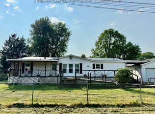 33 Ida St, Buffalo, WV 25033