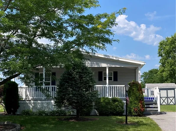 6342 Lambert St, Victor, NY 14564