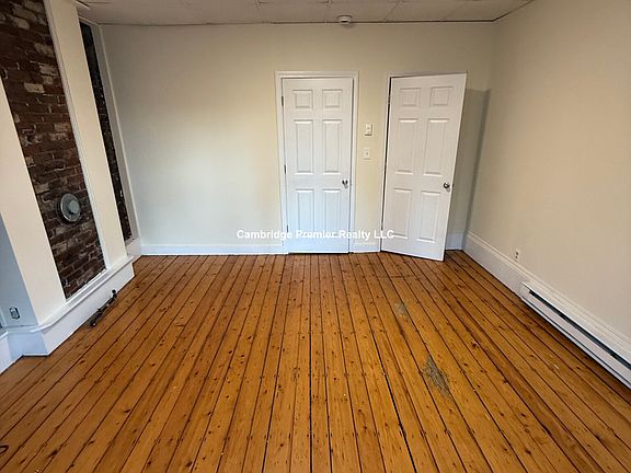 2nd image of 5 School St