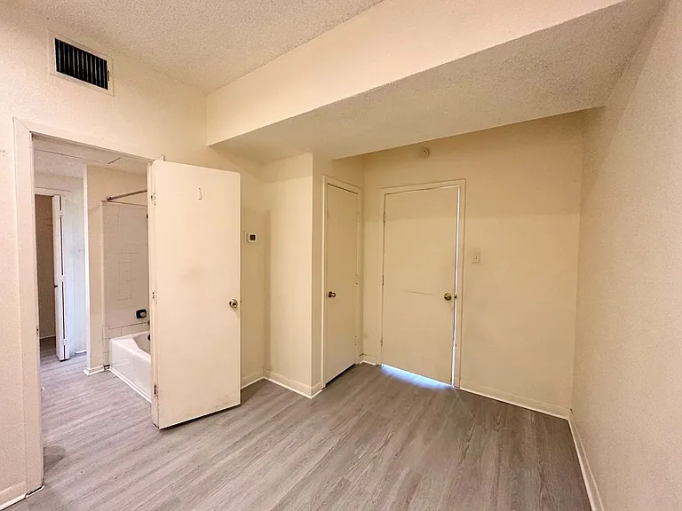 2612 San Pedro St #104-105 — Photo 8