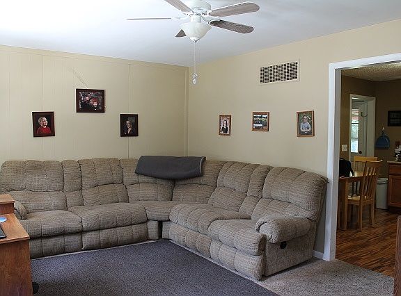 5th image of 140 Suzie Ln