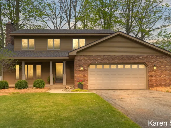 7033 Youngstown Ave, Hudsonville, MI 49426