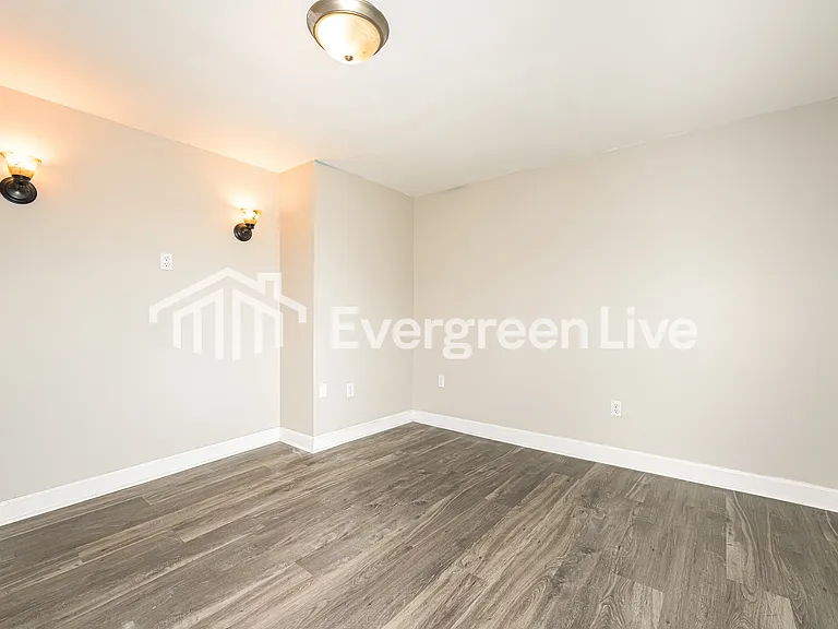 816 Short St — Photo 11
