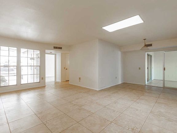 4th image of 13311 W Stonebrook Dr