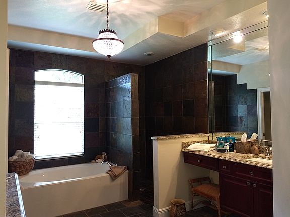 5th image of 3298 Oakmont Ter