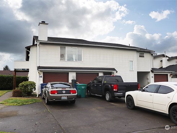 3rd image of 514 8th Street NE