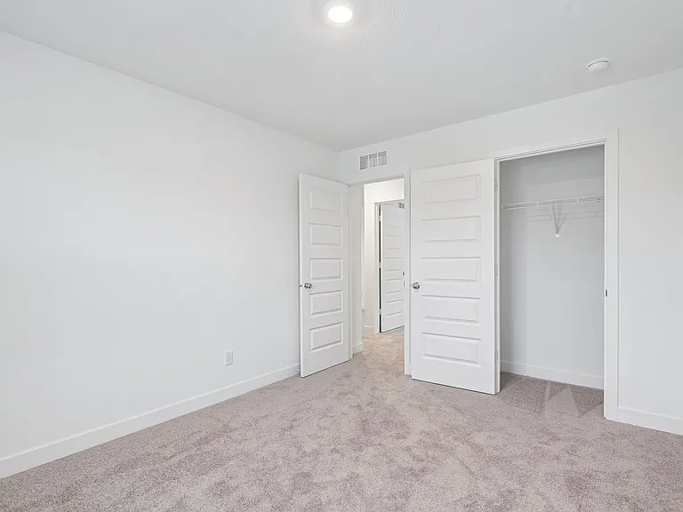 15274 Farrington Way — Photo 40