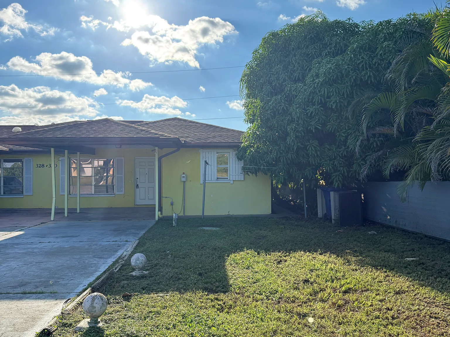 328 Ortiz Blvd — Photo 2