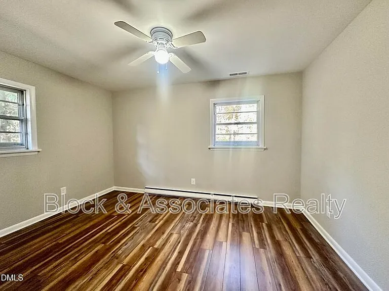 405 N Main St — Photo 9