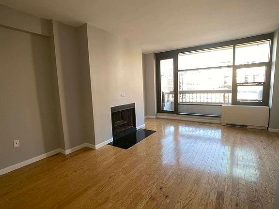 5th image of 120 W 23rd St APT 14C