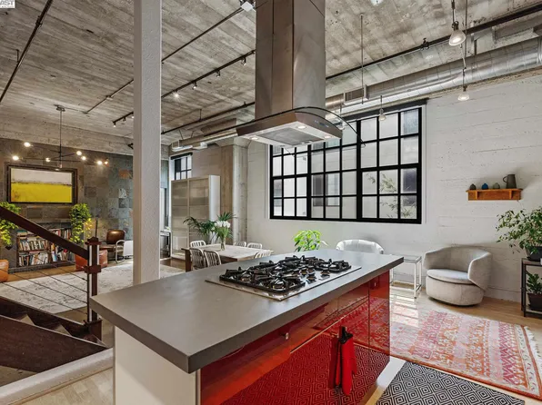 247 4th St APT 207, Oakland, CA 94607