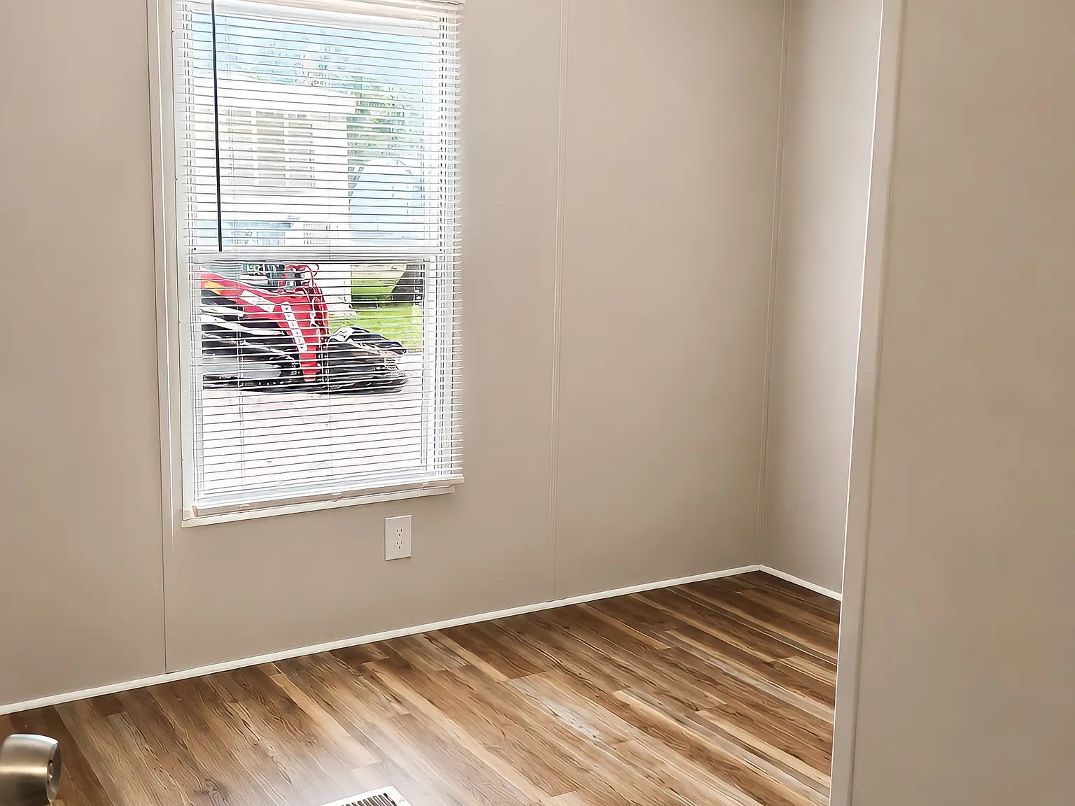 2 bed, 576 sqft, $725 — Photo 4