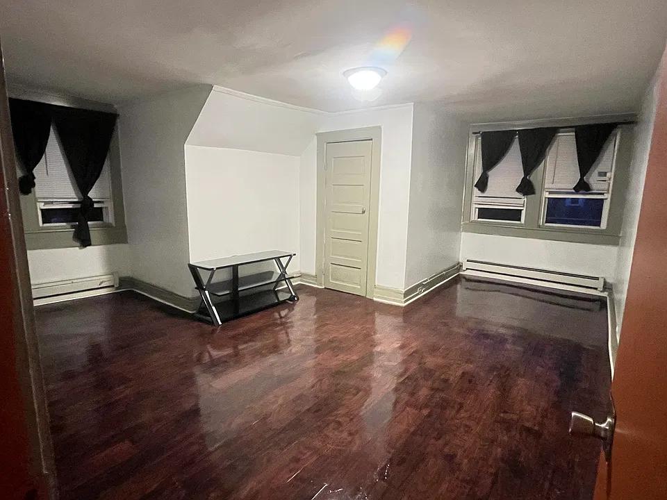 21 N Gouverneur Ave #D