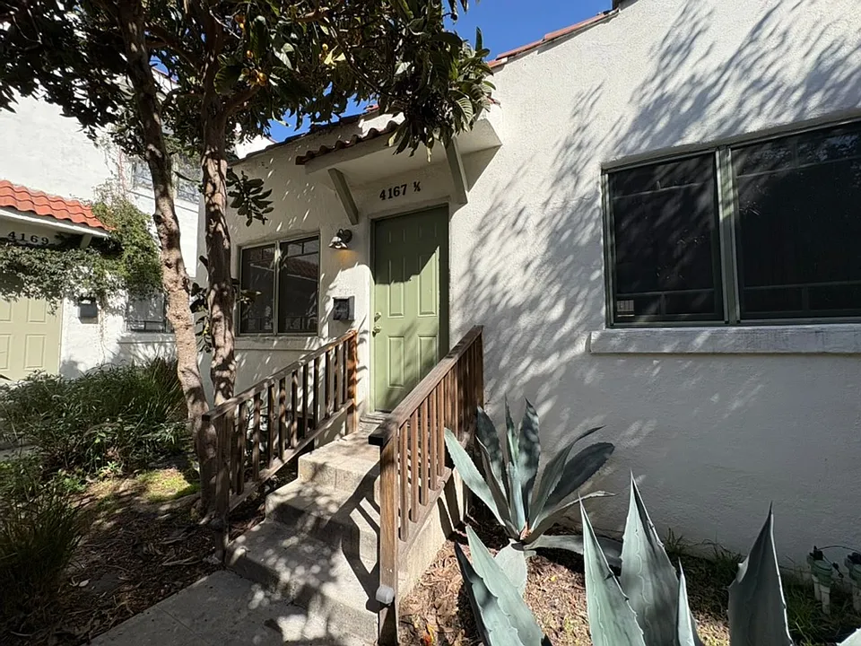 4167 Oakwood Ave