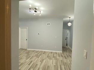 812 Cass St #1A, Trenton, NJ 08611