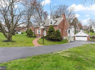22 Rockwood Rd, Newtown Square, PA 19073