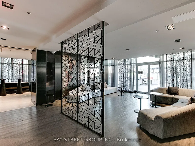 199 Richmond St W #203 — Photo 34