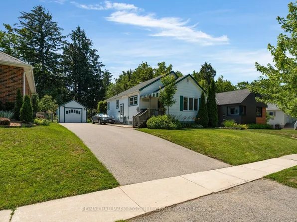 171 Codrington St, Barrie, ON L4M 1R9
