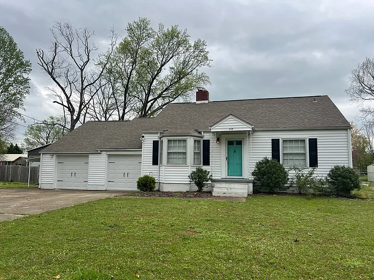 208 Shawnee Trl — Photo 2