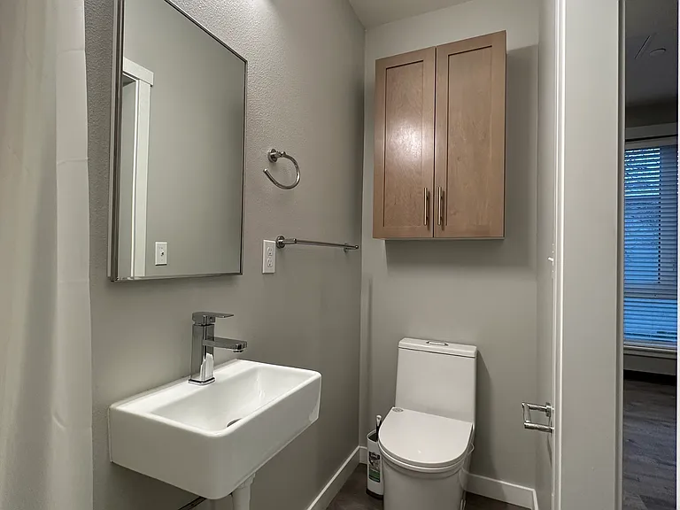 4029 Rainier Ave — Photo 32