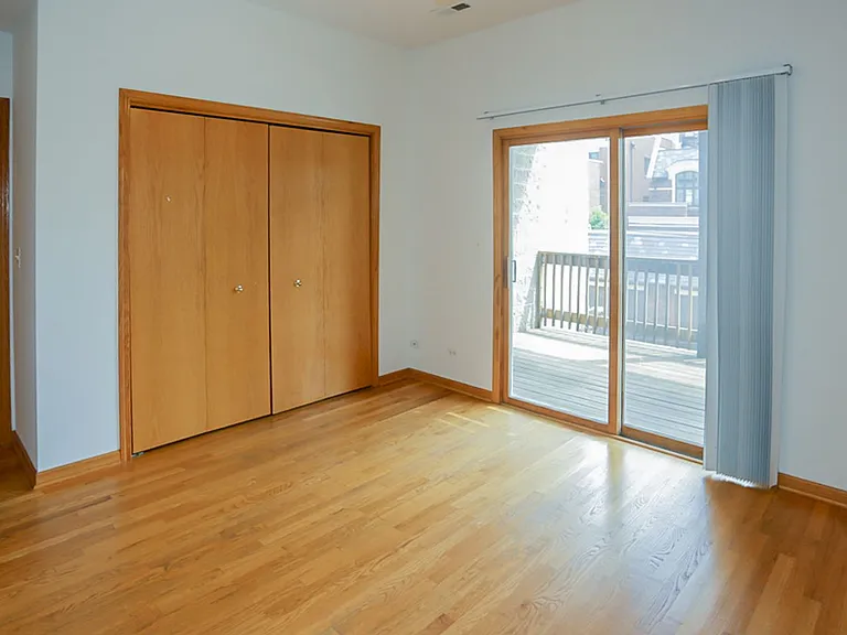 2719 N Wayne Ave — Photo 11