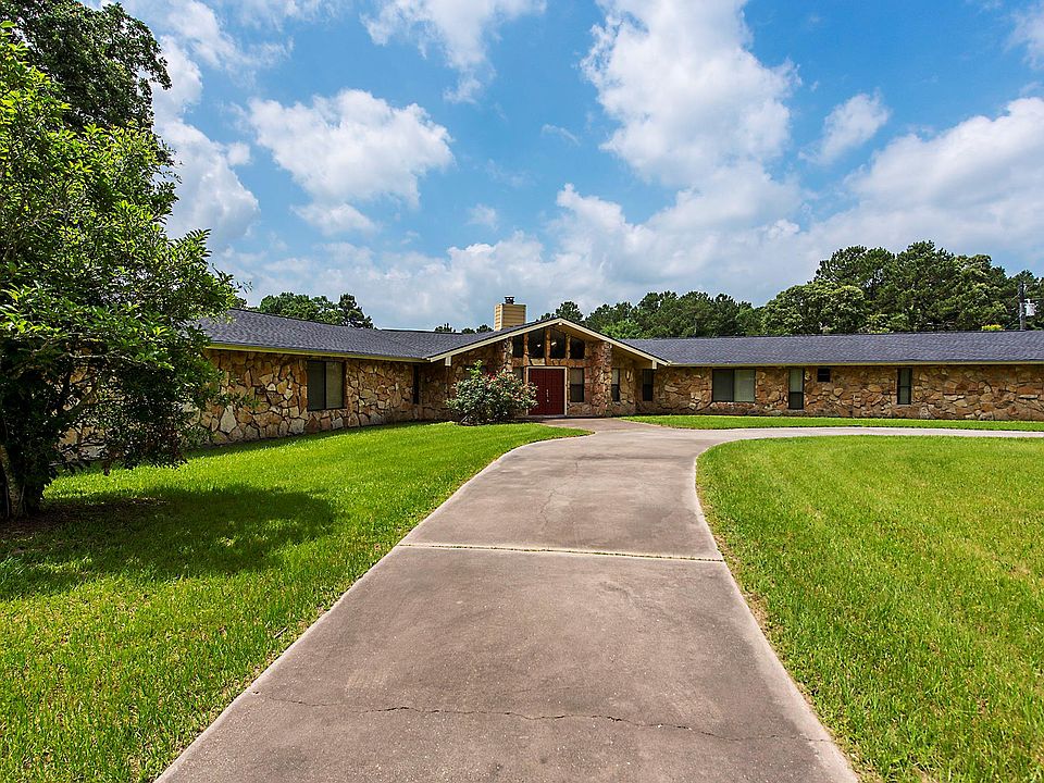 1st image of 29363 Riley Rd