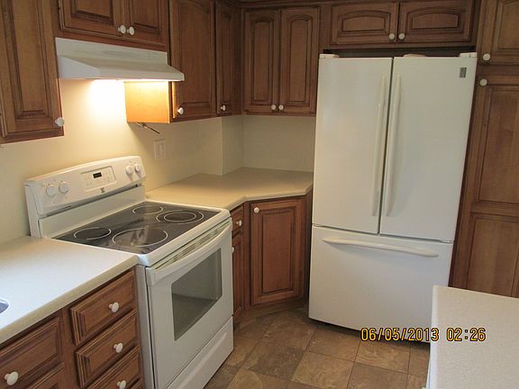 corian countertops, tile flo