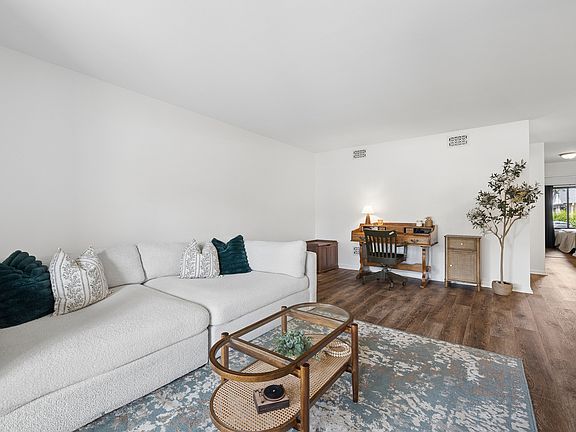 3rd image of 9132 Sandpiper Ct #45