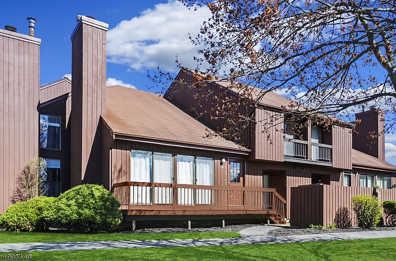 1st image of 24 BLOOMINGDALE DR 3B #3B