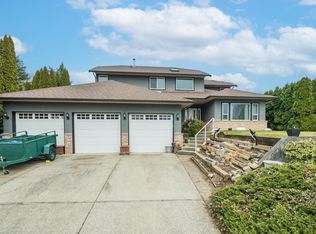 2237 Mountain Dr, Abbotsford, BC V3G 1E3