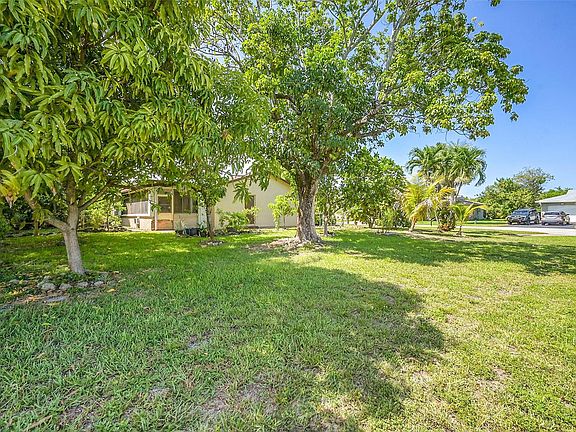 5th image of 7105 NW 89th Avenue