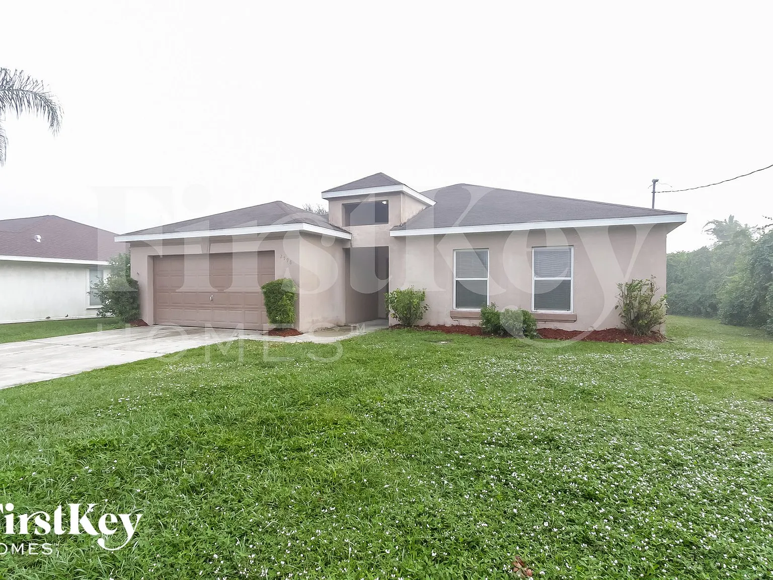 4 bed, 2.0 bath, 1400 sqft, $1,450 — Photo 2