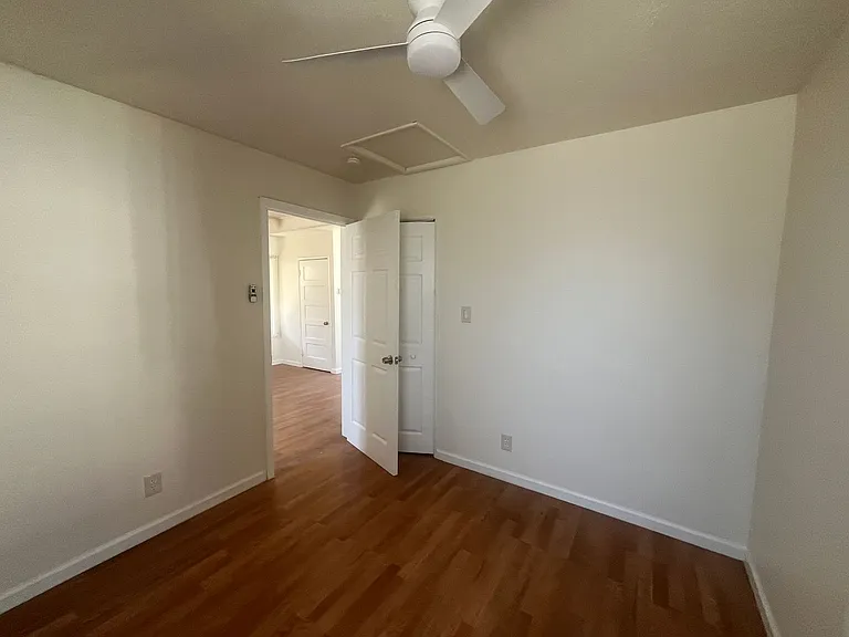 8020 Bright Ave — Photo 14
