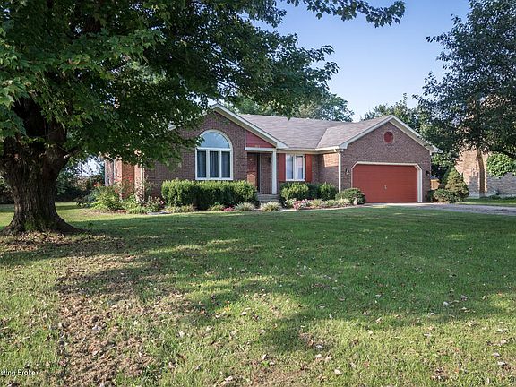 2nd image of 1019 Cobblestone Cir