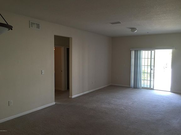 3rd image of 4917 Key Lime Dr Unit 201