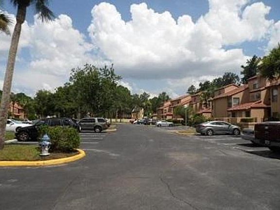 3rd image of 4744 Capri Pl Unit 212