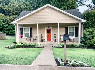 207 Woodside Cir, Simpsonville, SC 29681