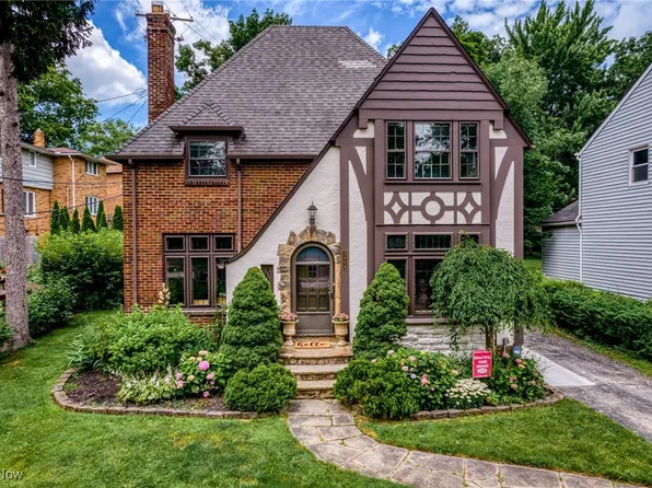 3819 Meadowbrook Blvd, University Heights, OH 44118