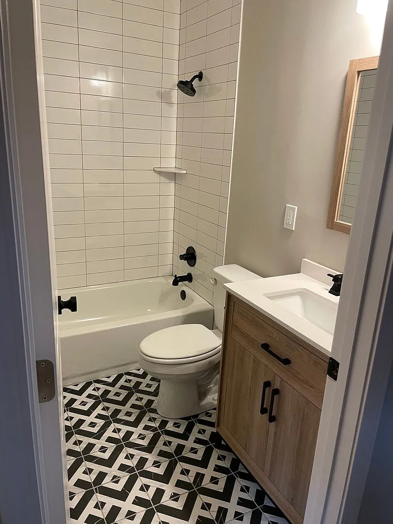 Newly Renovated 2 Bedroom House in Shelby Park — Photo 4