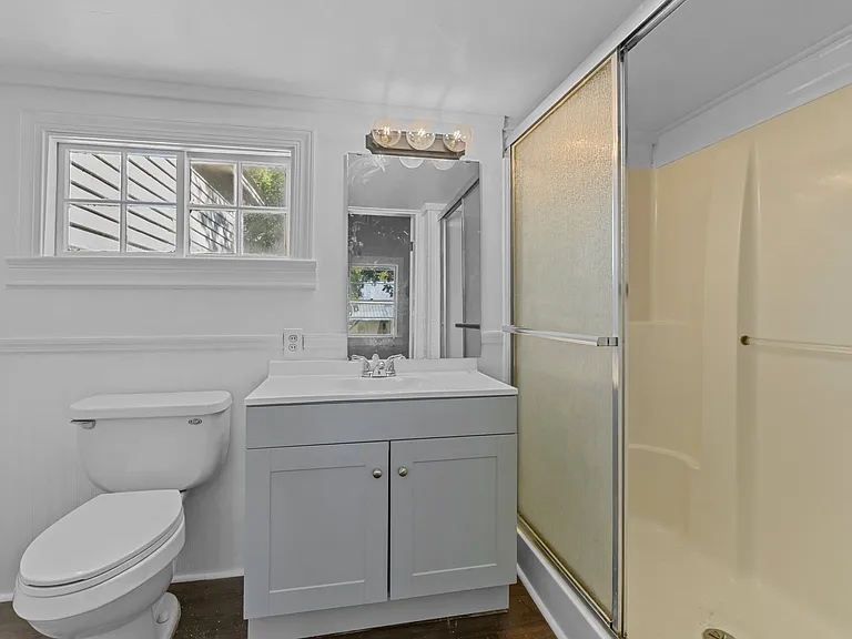 316 Bowen St — Photo 18