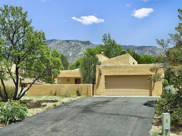 1868 Tramway Terrace Loop NE, Albuquerque, NM 87122
