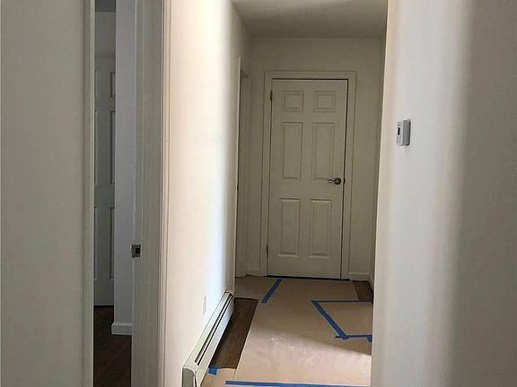 4th image of 132 Park Ln