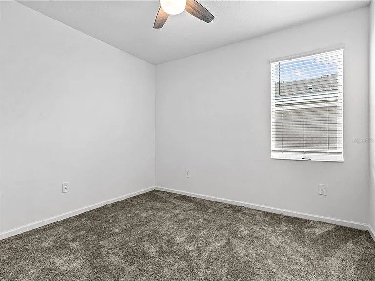 2952 Armstrong Ave — Photo 16
