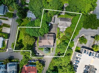 35 & 37 Rockview Dr, Greenwich, CT 06830